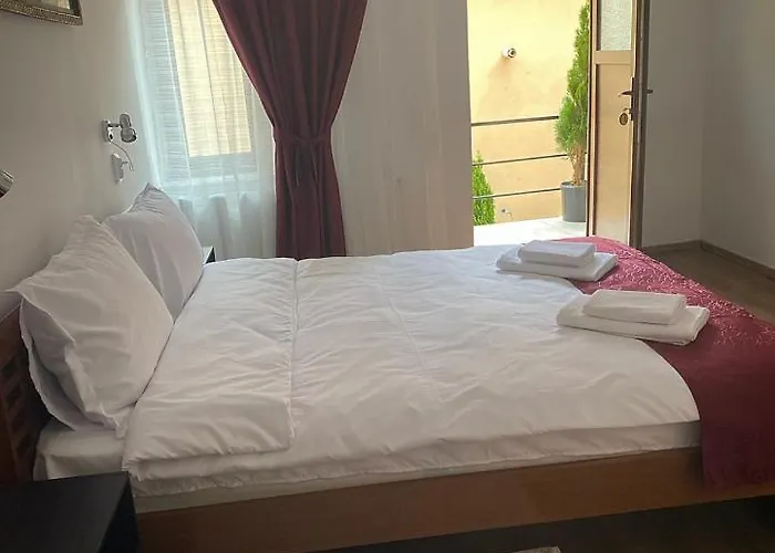 Ullysses Aparthotel 3*